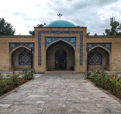 Гробница Мола Хадија Сабзеварија, филозофа и научника исламских наука